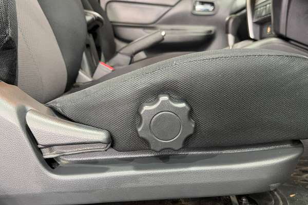 2020 Mitsubishi Triton GLX ADAS MR 4X4