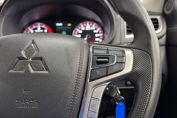 2020 Mitsubishi Triton GLX ADAS MR 4X4