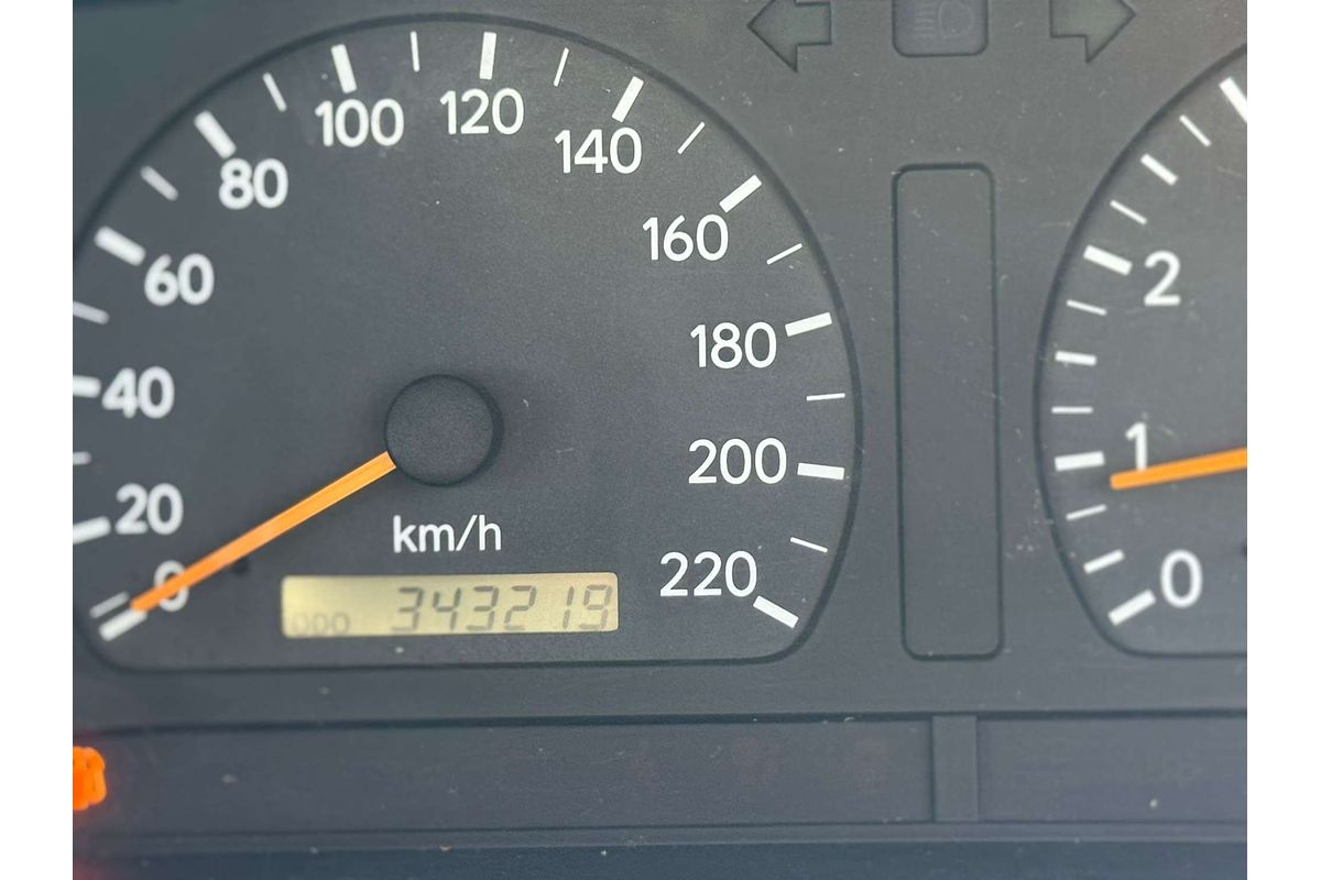 2002 Toyota Avalon Conquest MCX10R Mark II