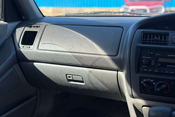 2002 Toyota Avalon Conquest MCX10R Mark II