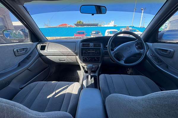 2002 Toyota Avalon Conquest MCX10R Mark II
