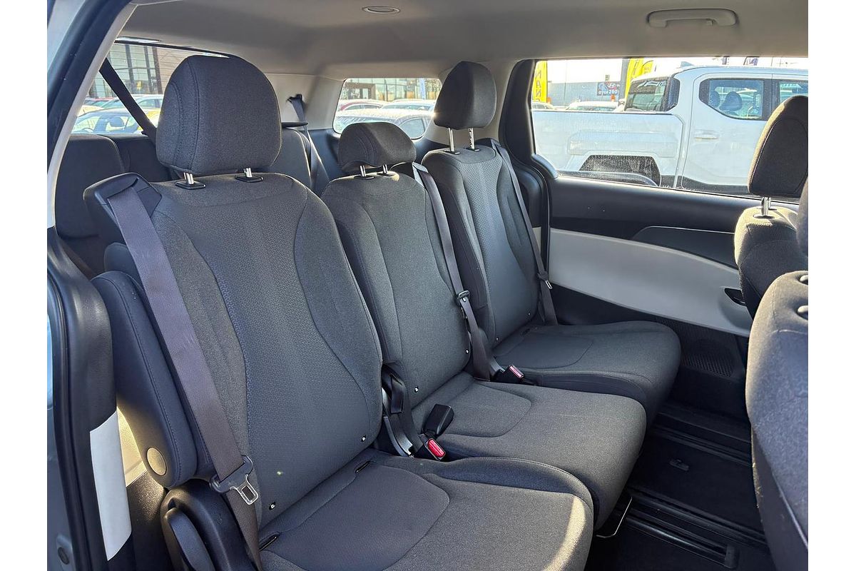 2022 Kia Carnival S KA4