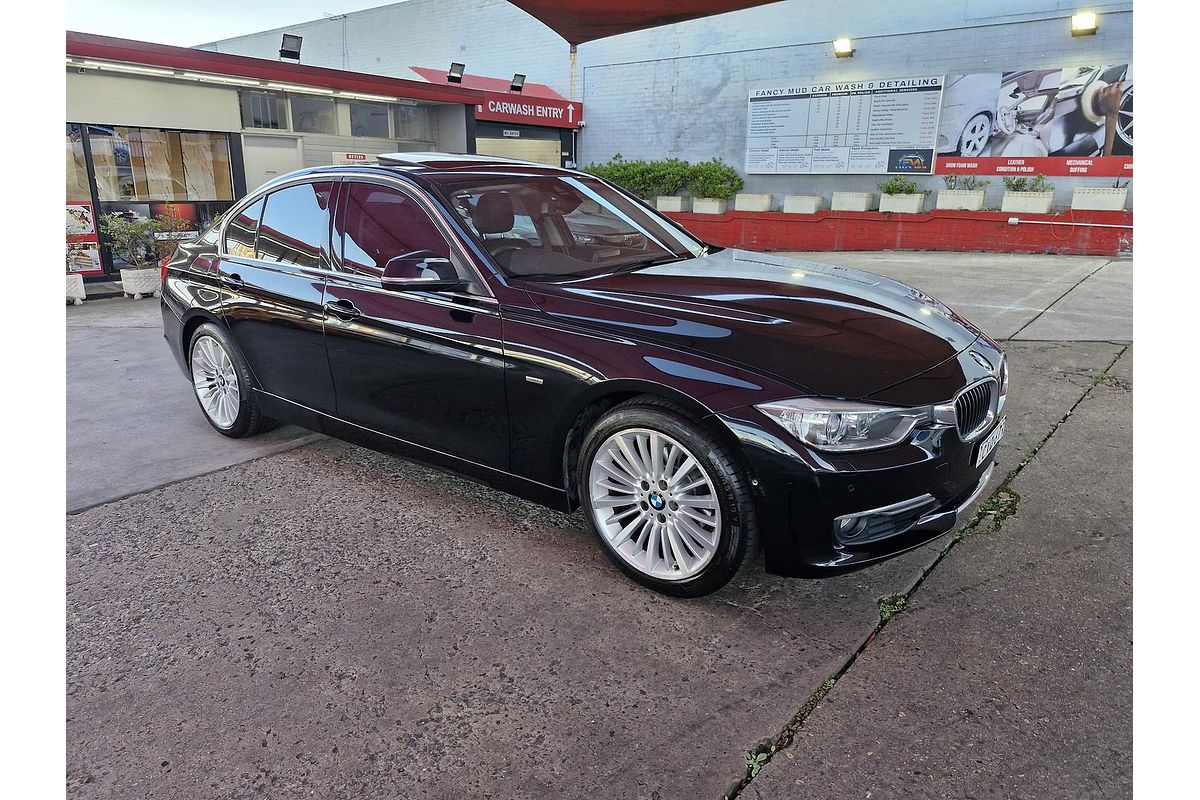 2014 BMW 3 Series 320i Luxury Line F30