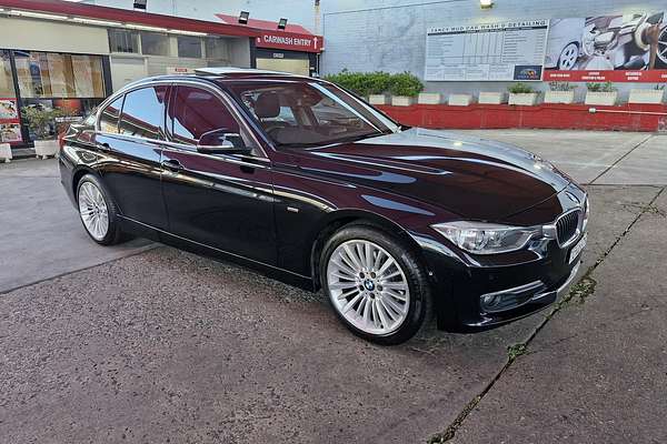 2014 BMW 3 Series 320i Luxury Line F30