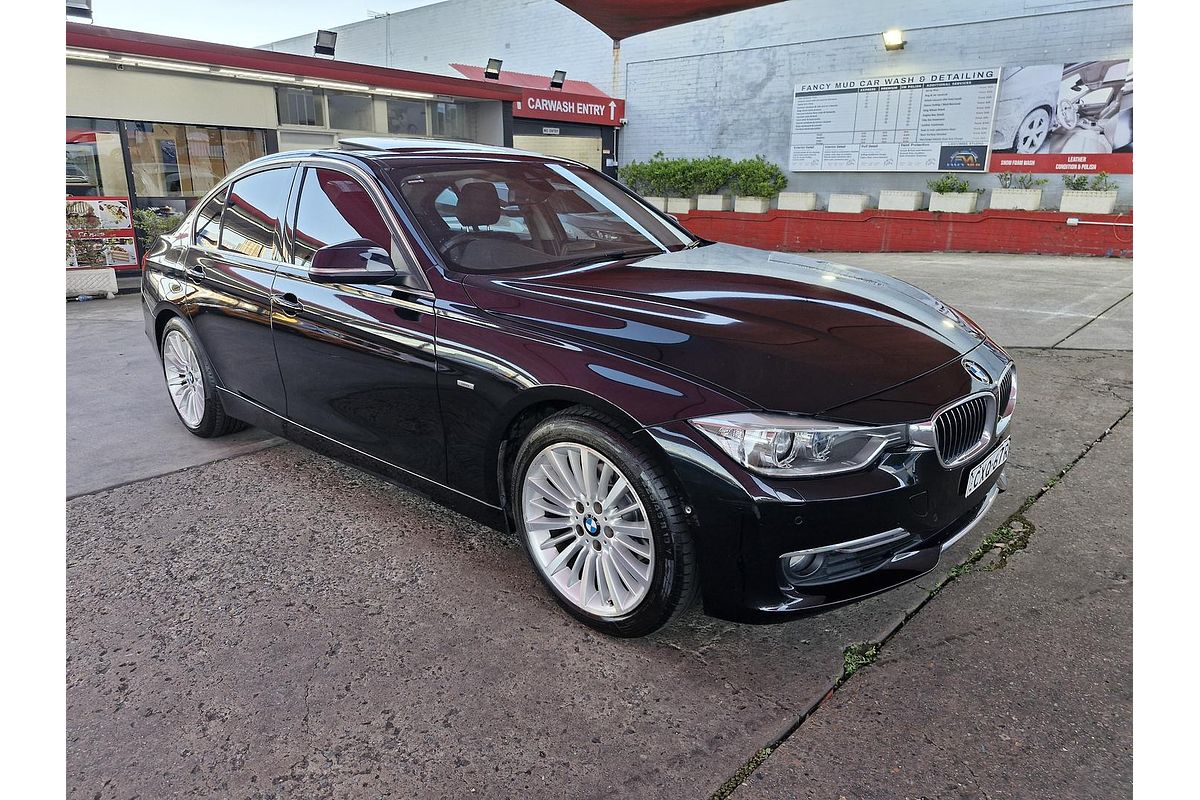 2014 BMW 3 Series 320i Luxury Line F30