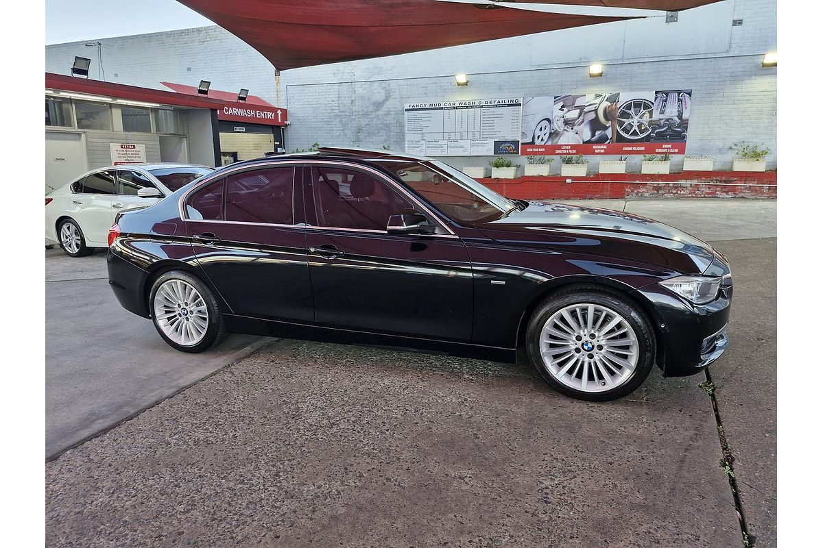 2014 BMW 3 Series 320i Luxury Line F30