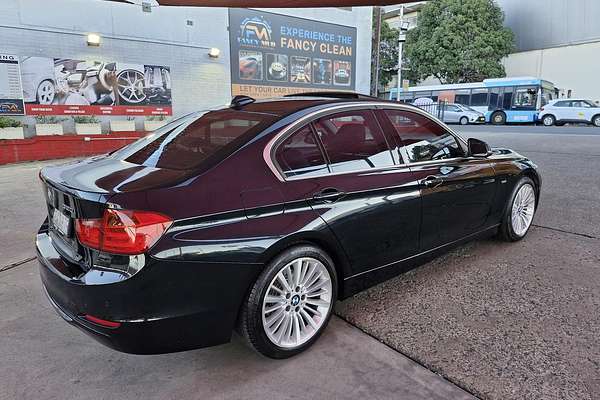 2014 BMW 3 Series 320i Luxury Line F30