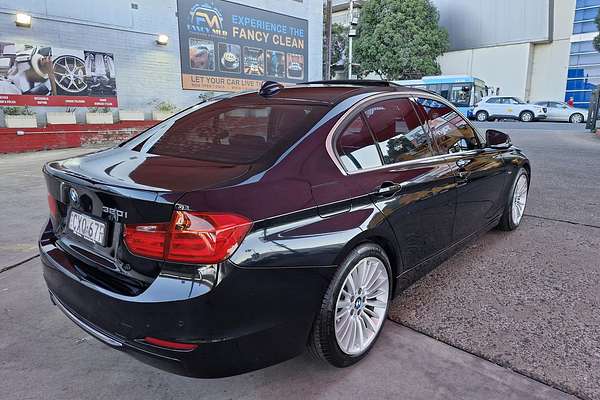 2014 BMW 3 Series 320i Luxury Line F30
