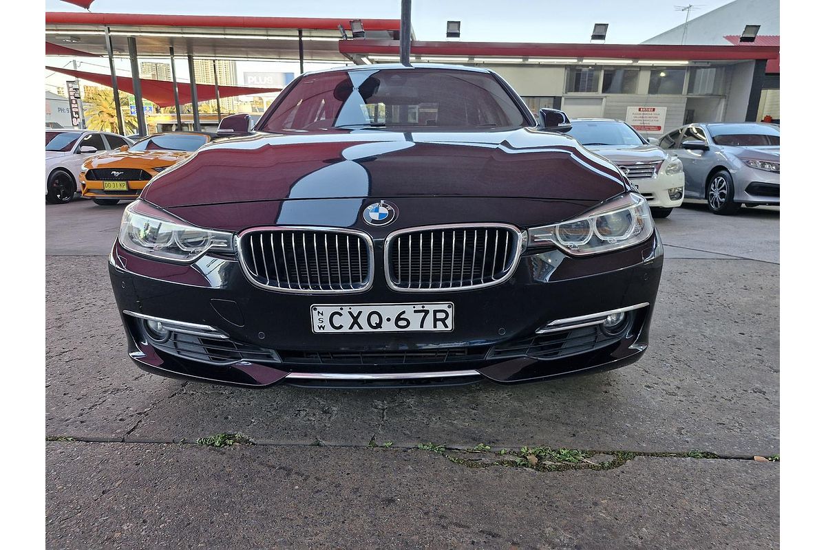 2014 BMW 3 Series 320i Luxury Line F30