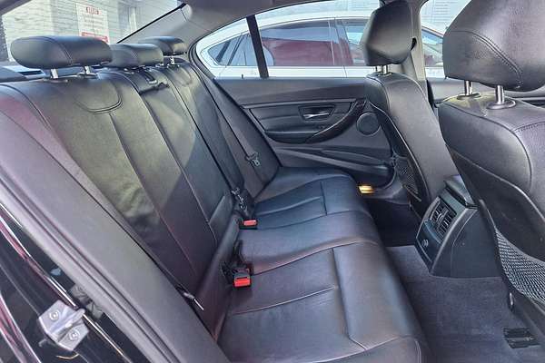 2014 BMW 3 Series 320i Luxury Line F30