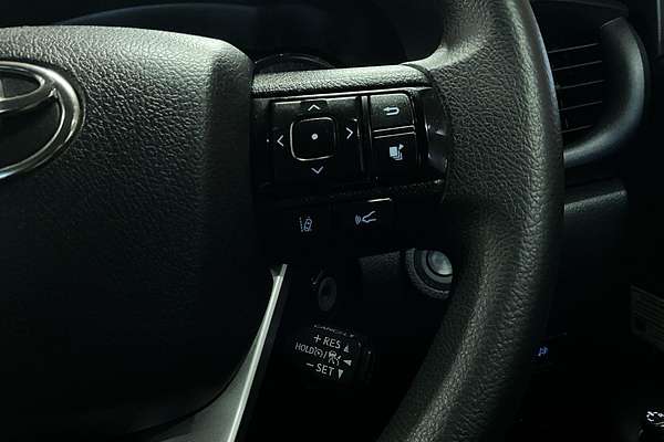 2020 Toyota Hilux SR GUN126R 4X4