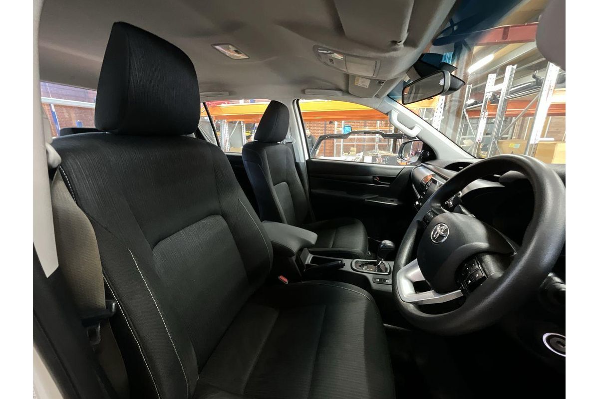 2020 Toyota Hilux SR GUN126R 4X4