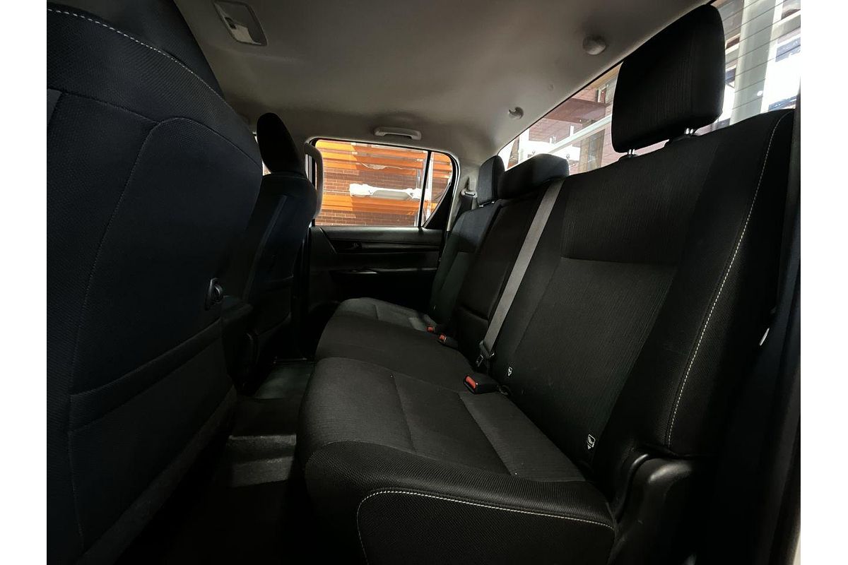 2020 Toyota Hilux SR GUN126R 4X4