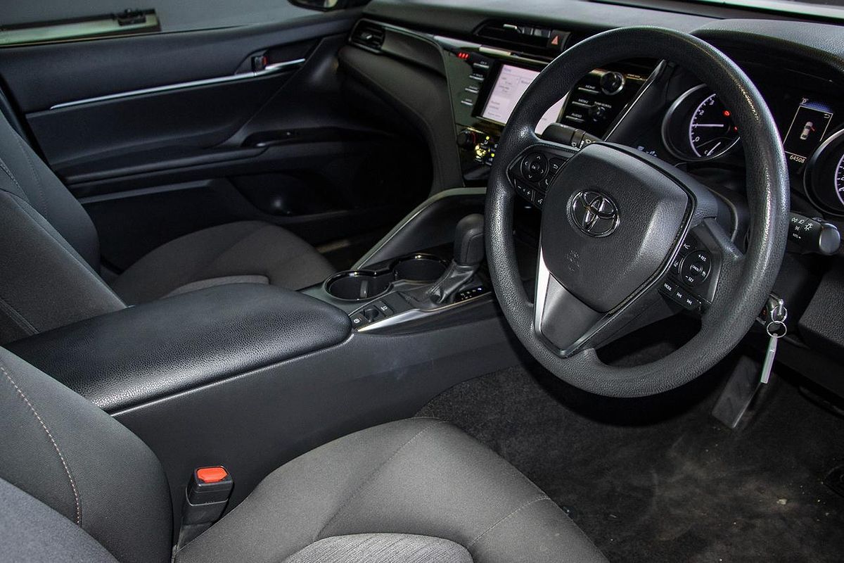 2018 Toyota Camry Ascent ASV70R