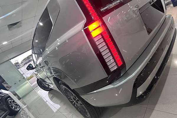 2025 Hyundai IONIQ 9 Calligraphy ME.V1
