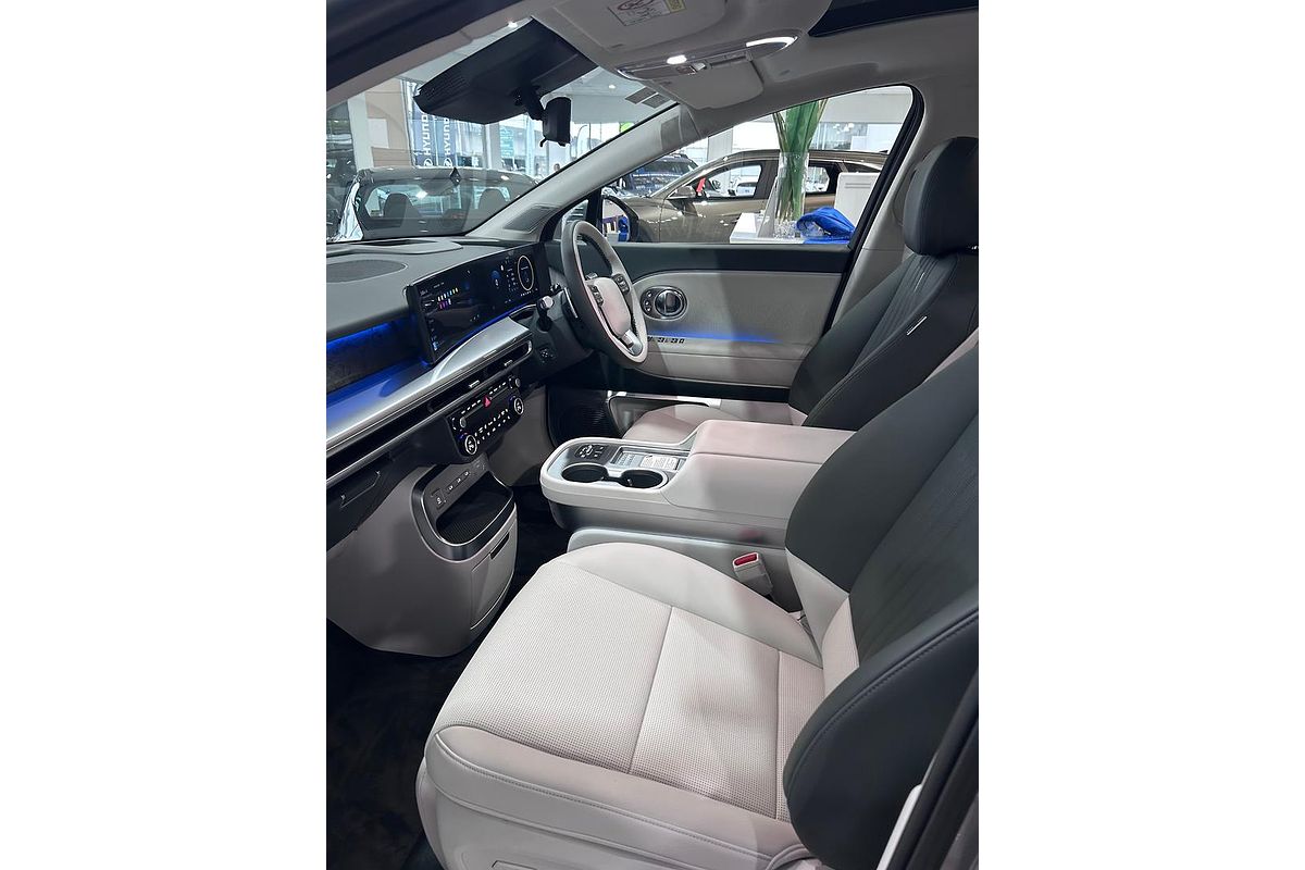2025 Hyundai IONIQ 9 Calligraphy ME.V1