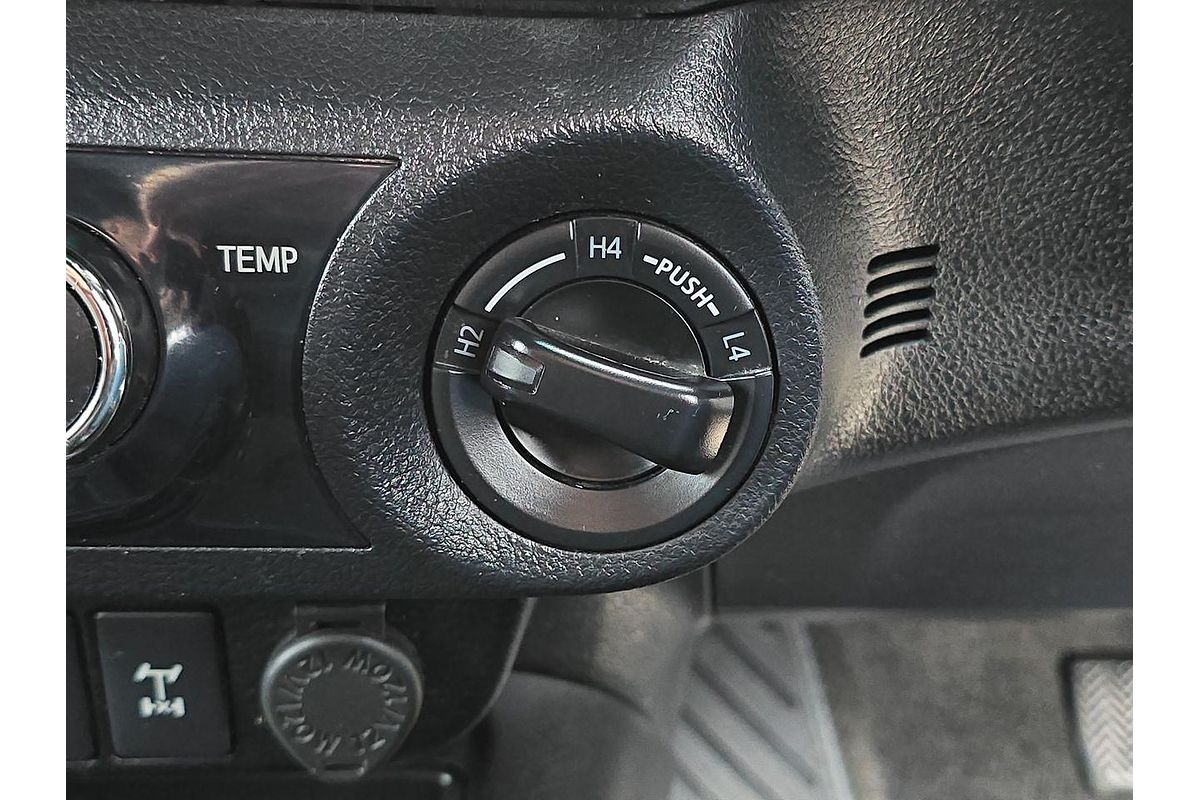 2019 Toyota Hilux Rugged X GUN126R 4X4