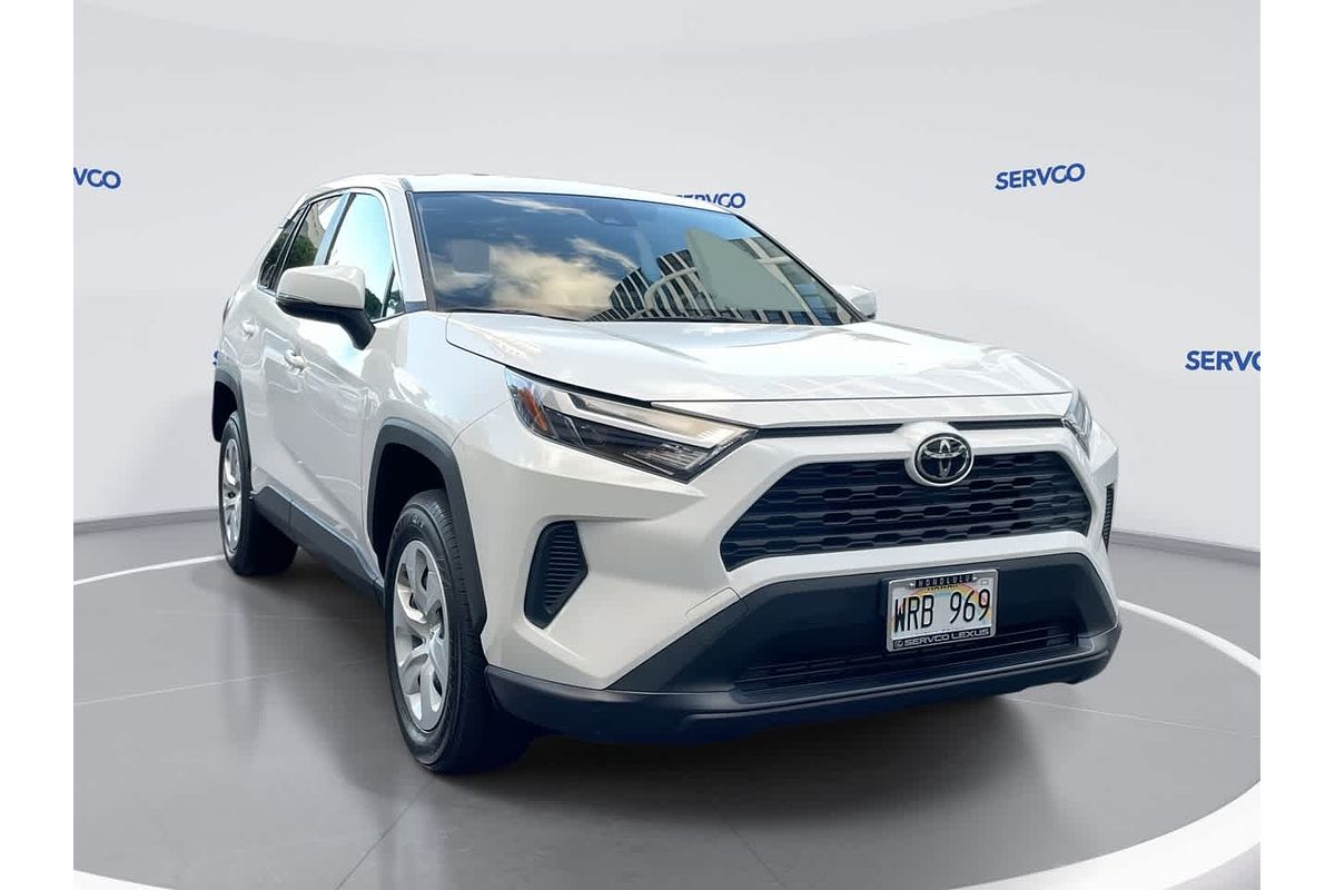 2023 Toyota RAV4 LE