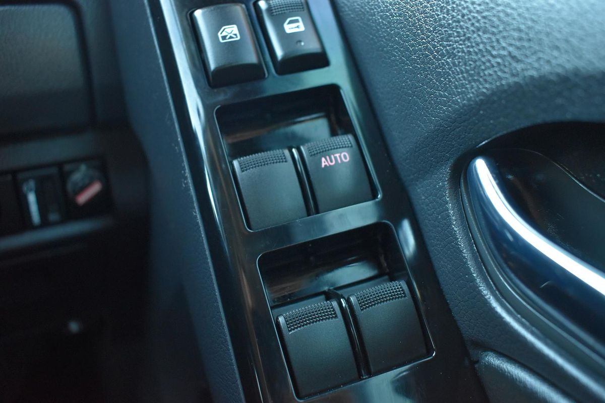 2019 Isuzu MU-X LS-M