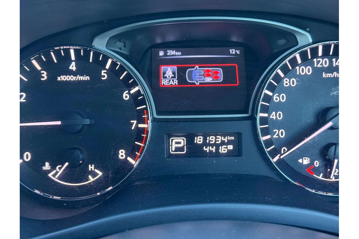2014 Nissan Pathfinder Ti R52