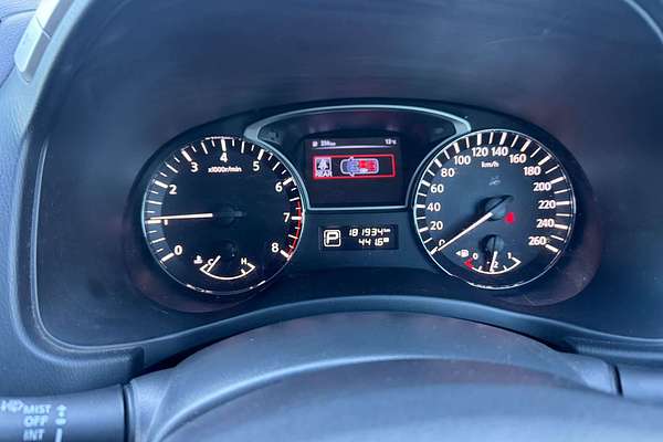2014 Nissan Pathfinder Ti R52