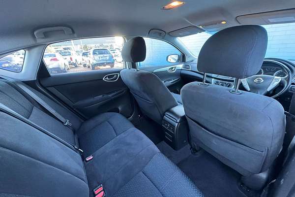2013 Nissan Pulsar ST-L B17
