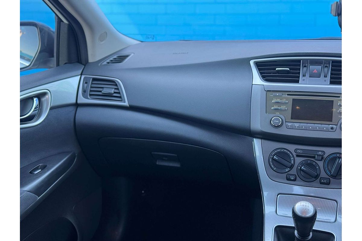 2013 Nissan Pulsar ST-L B17