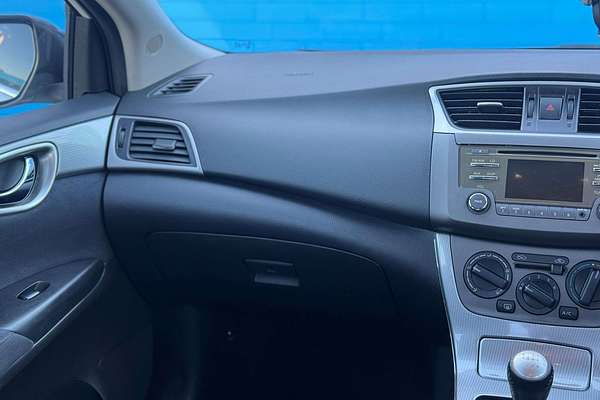 2013 Nissan Pulsar ST-L B17