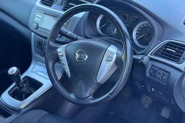 2013 Nissan Pulsar ST-L B17