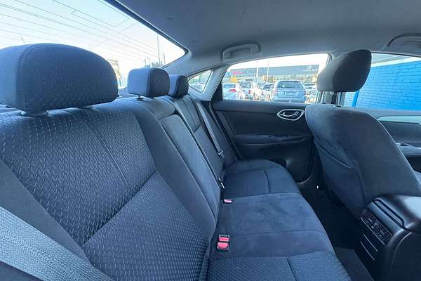 2013 Nissan Pulsar ST-L B17