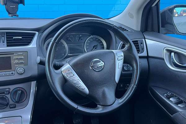 2013 Nissan Pulsar ST-L B17