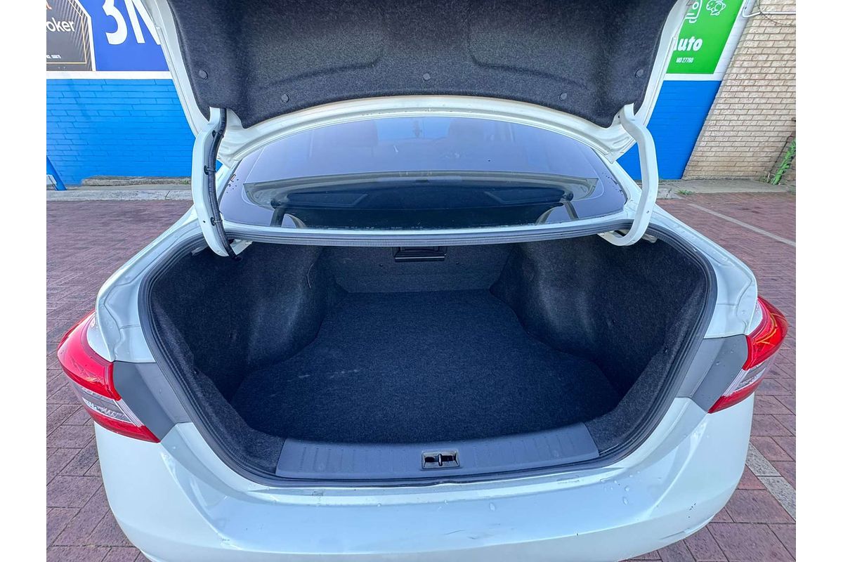 2013 Nissan Pulsar ST-L B17