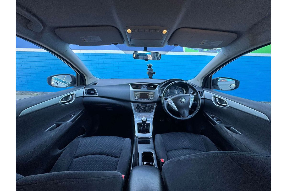 2013 Nissan Pulsar ST-L B17