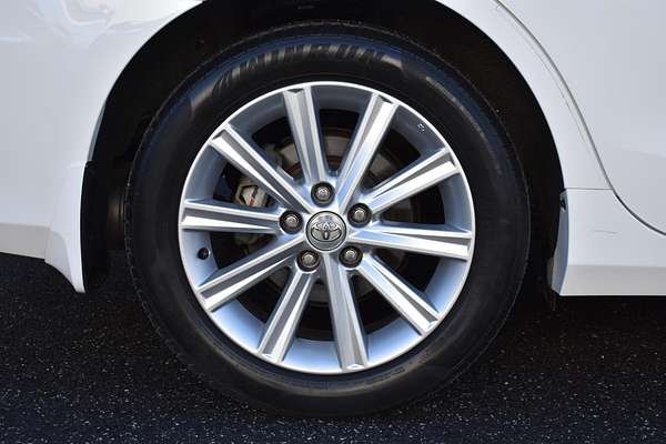 2017 Toyota Camry Atara S ASV50R