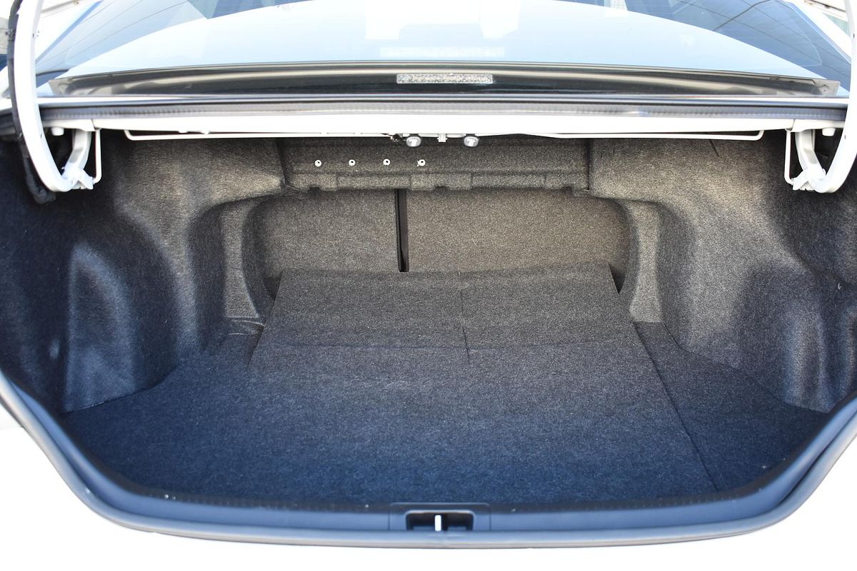 2017 Toyota Camry Atara S ASV50R