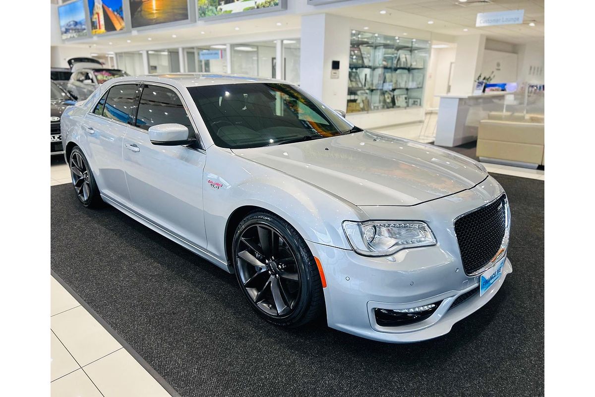 2021 Chrysler 300 SRT Core LX
