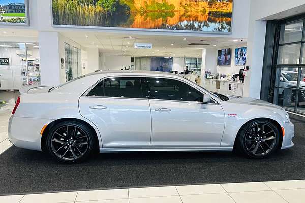 2021 Chrysler 300 SRT Core LX