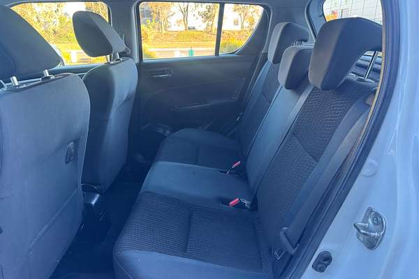 2014 Suzuki Swift GL FZ