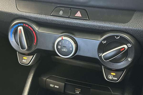 2021 Kia Stonic S YB
