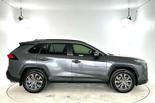 2024 Toyota RAV4 GXL AXAH52R