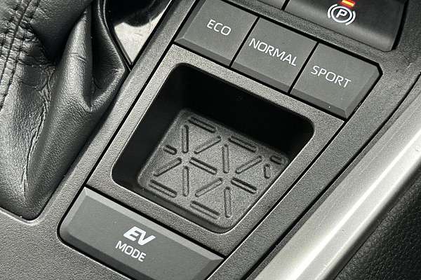2024 Toyota RAV4 GXL AXAH52R