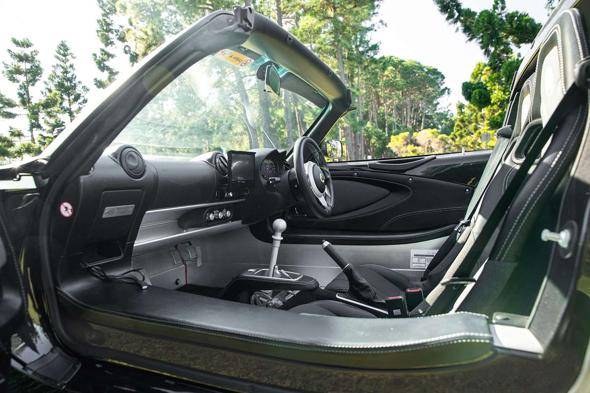 2017 Lotus Elise Sport 220 111