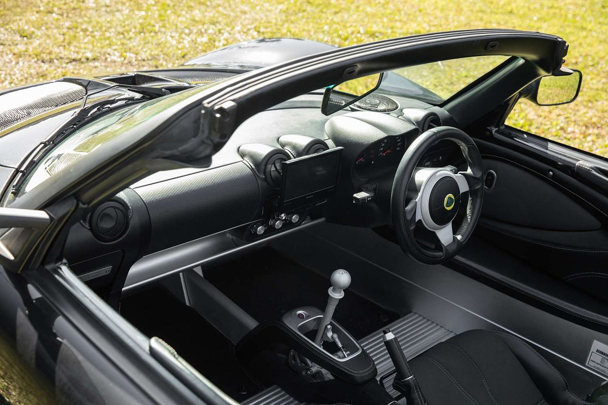 2017 Lotus Elise Sport 220 111