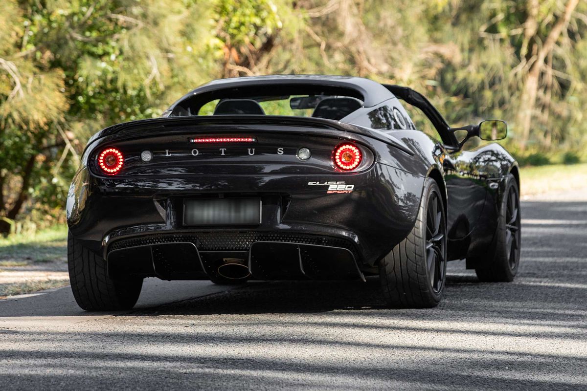 2017 Lotus Elise Sport 220 111