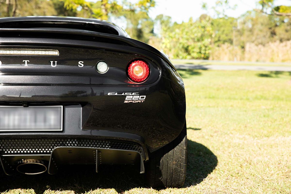 2017 Lotus Elise Sport 220 111
