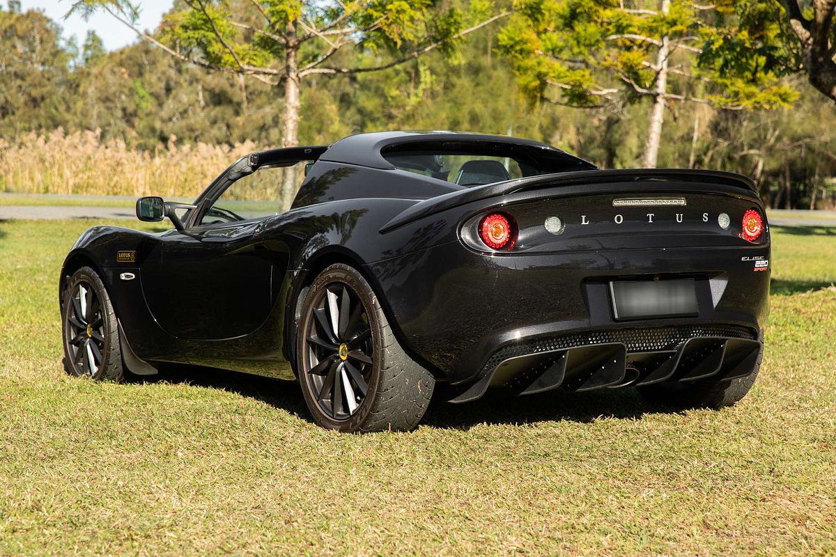 2017 Lotus Elise Sport 220 111