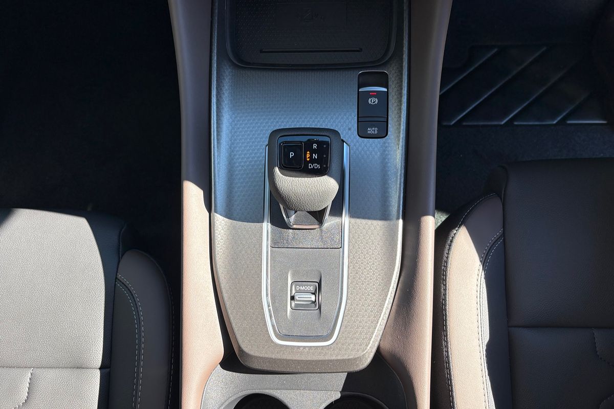 2025 Nissan QASHQAI Ti J12