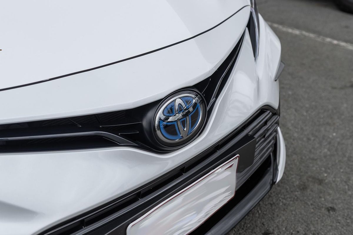 2024 Toyota Camry Ascent AXVH70R