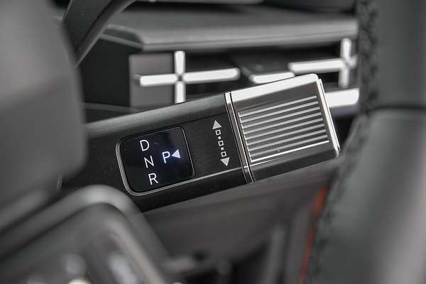 2025 Hyundai Santa Fe Hybrid Elite MX5.V1
