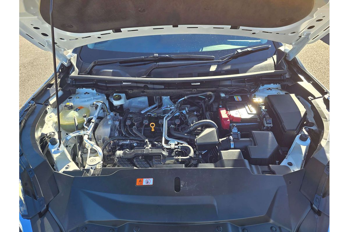 2023 Mitsubishi Outlander LS ZM